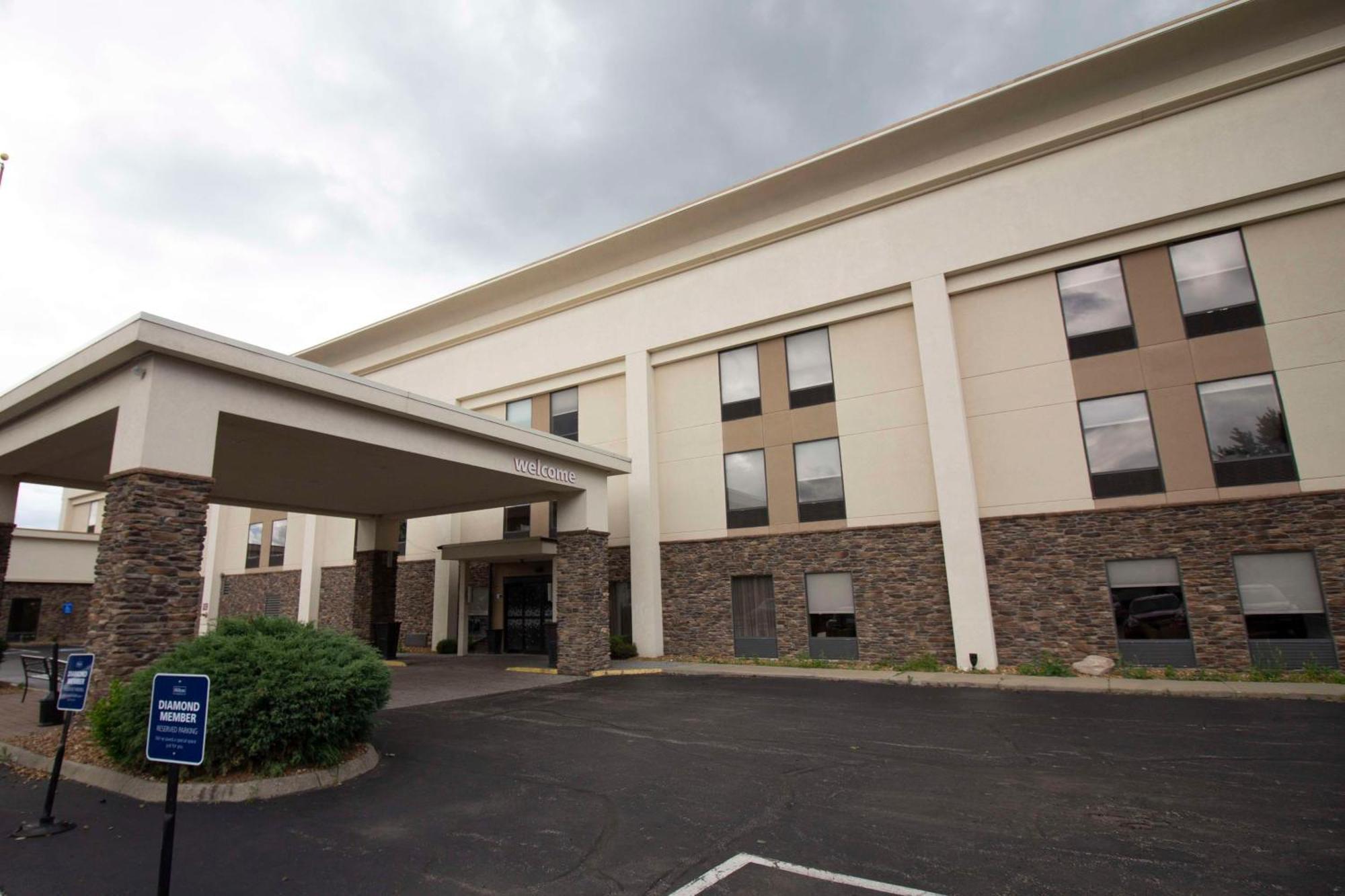 Hampton Inn Kent/Akron Area Extérieur photo